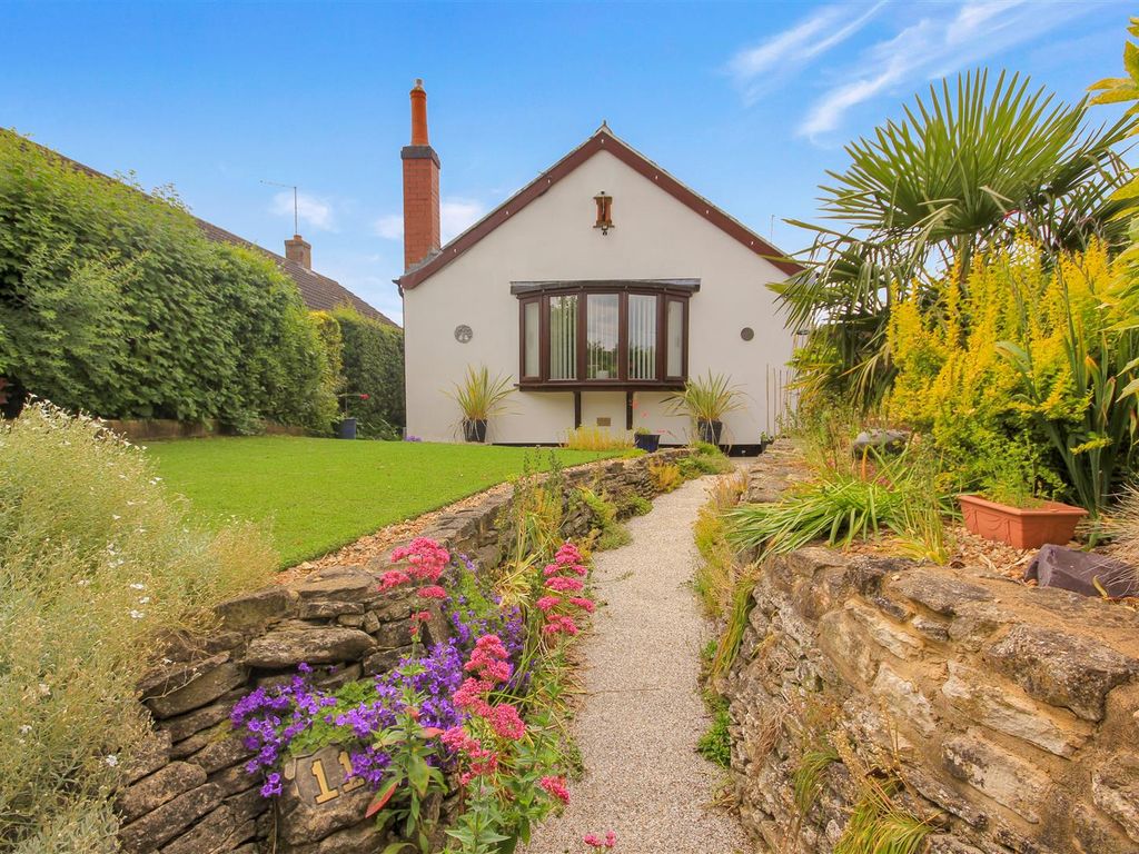 2 bed detached bungalow for sale in North End, Higham Ferrers, Rushden