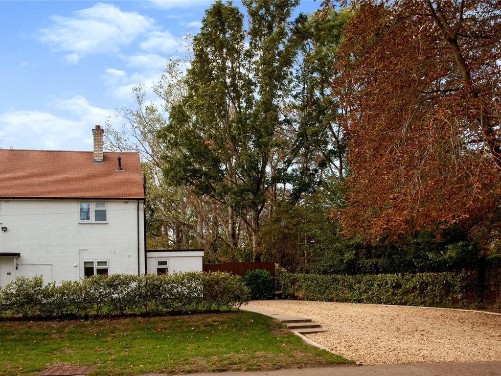 3 bed detached house for sale in Whittlesford Road, Little Shelford