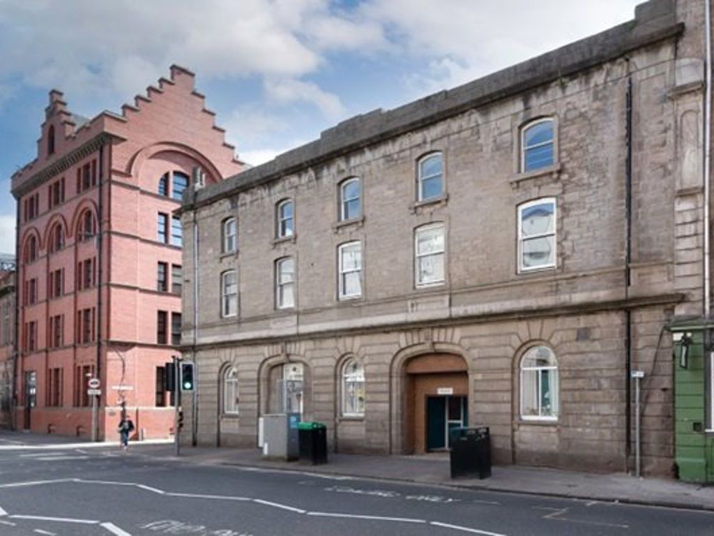 2 bed flat to rent in Seagate, Dundee DD1, £900 pcm Zoopla