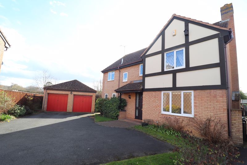 4 bed detached house for sale in Morwent Close, Abbeymead, Gloucester