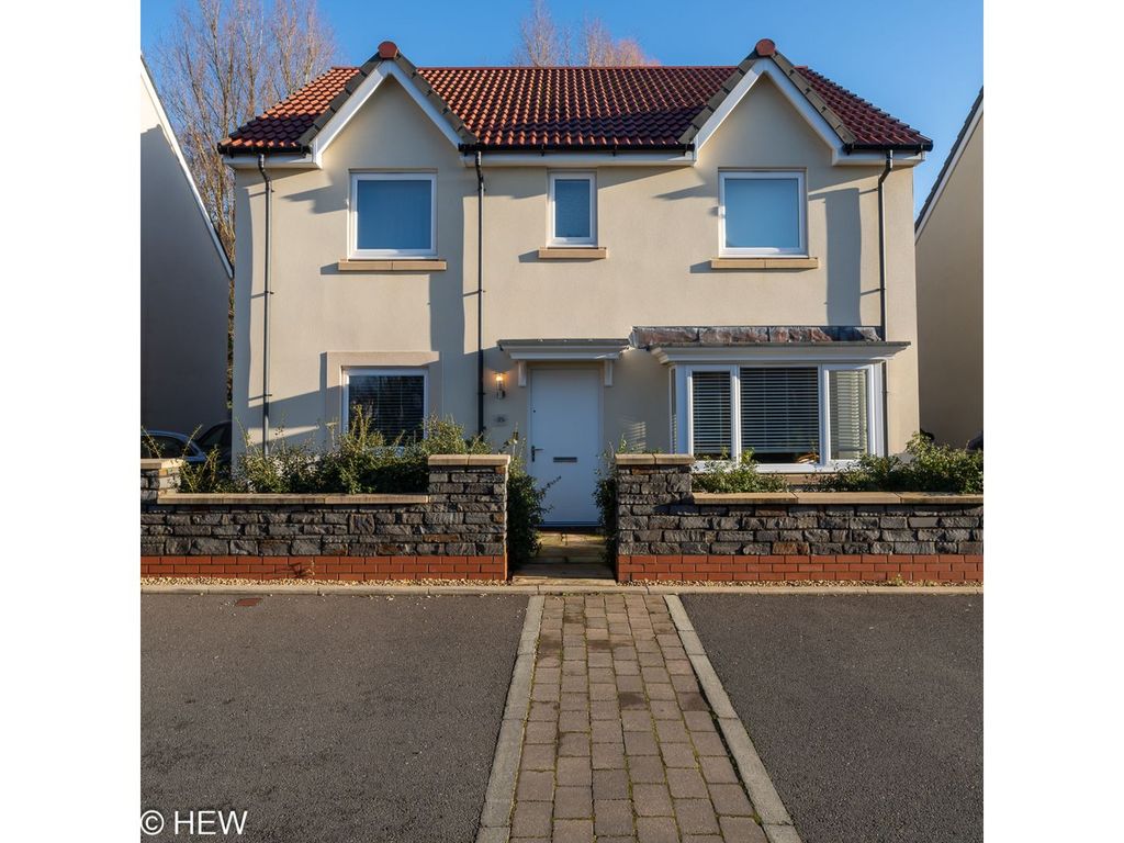 4 bed detached house for sale in Sommerville Way, Bristol BS30, £