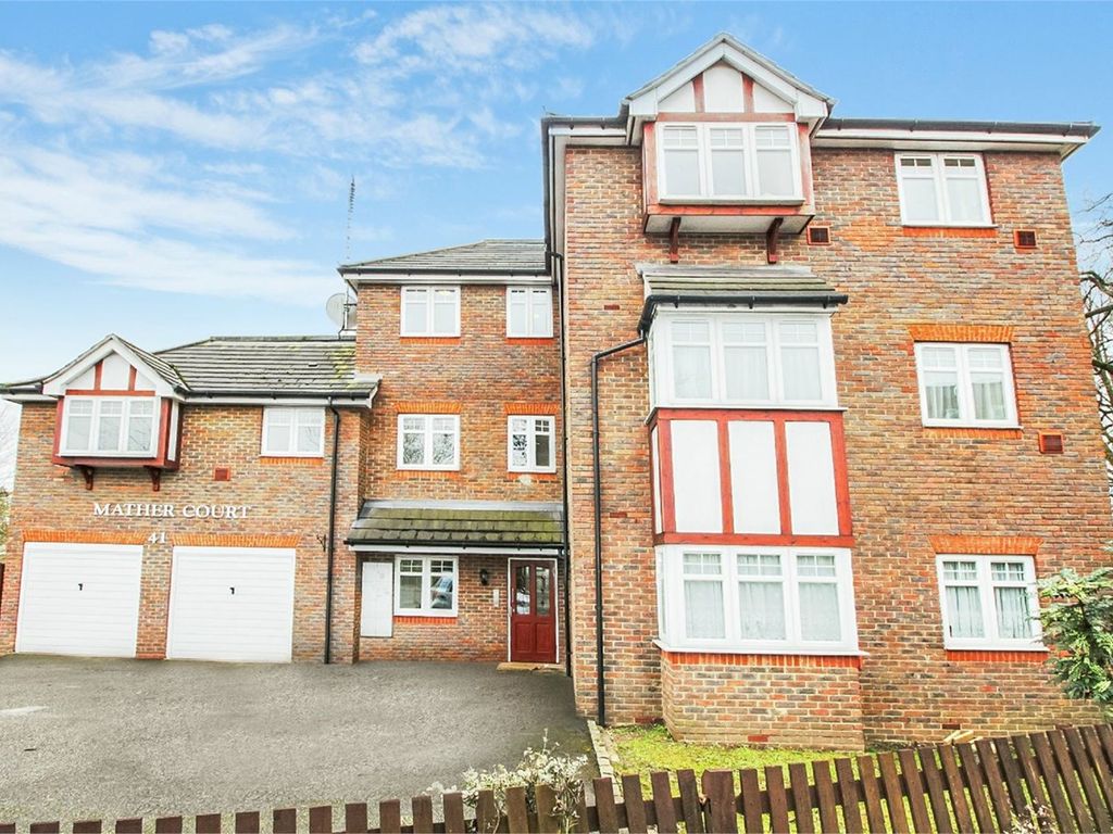 2 bed flat to rent in Mather Court, Harrow HA3 Zoopla