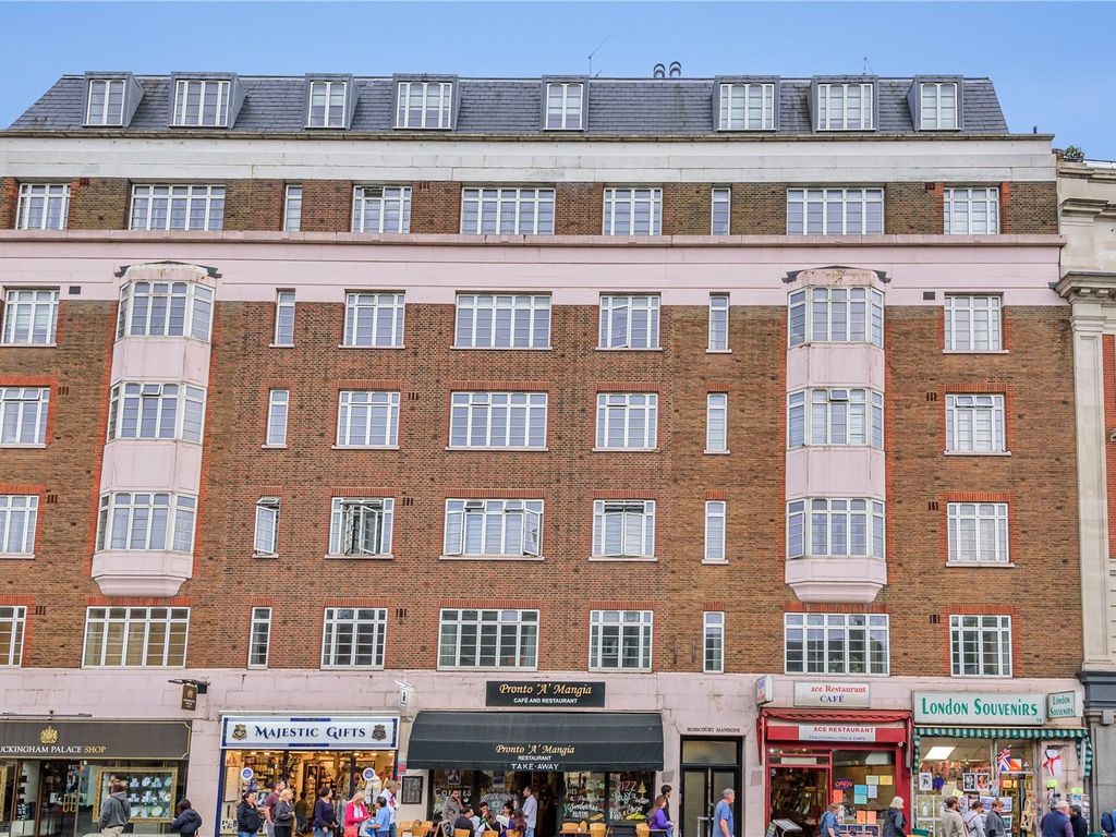 Buckingham Palace Road, St James's, London SW1W  