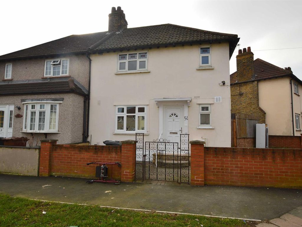 2 bed semidetached house to rent in Meadow Road, Barking IG11 Zoopla