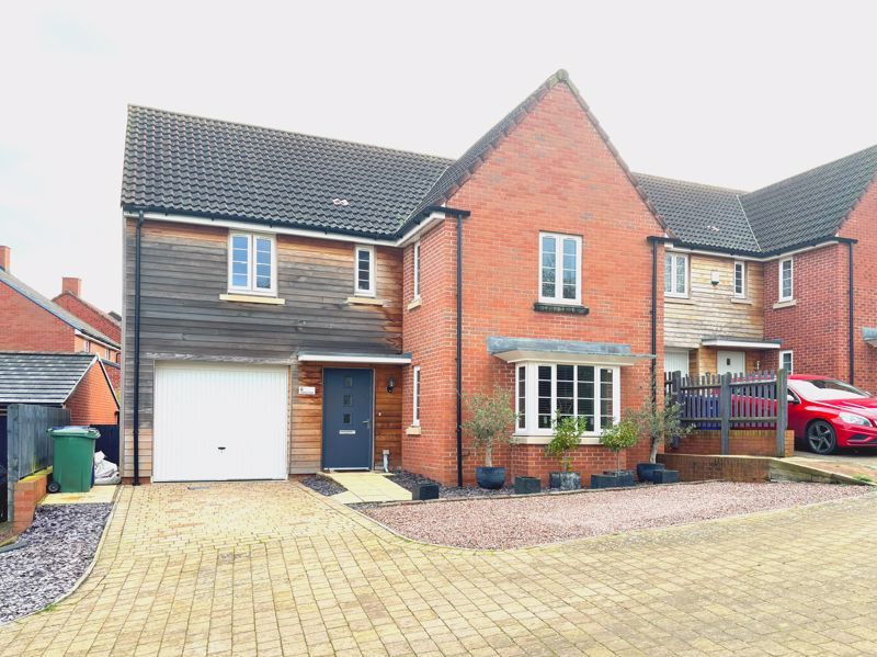 4 bed detached house for sale in Oldfield Road, Brockworth, Gloucester