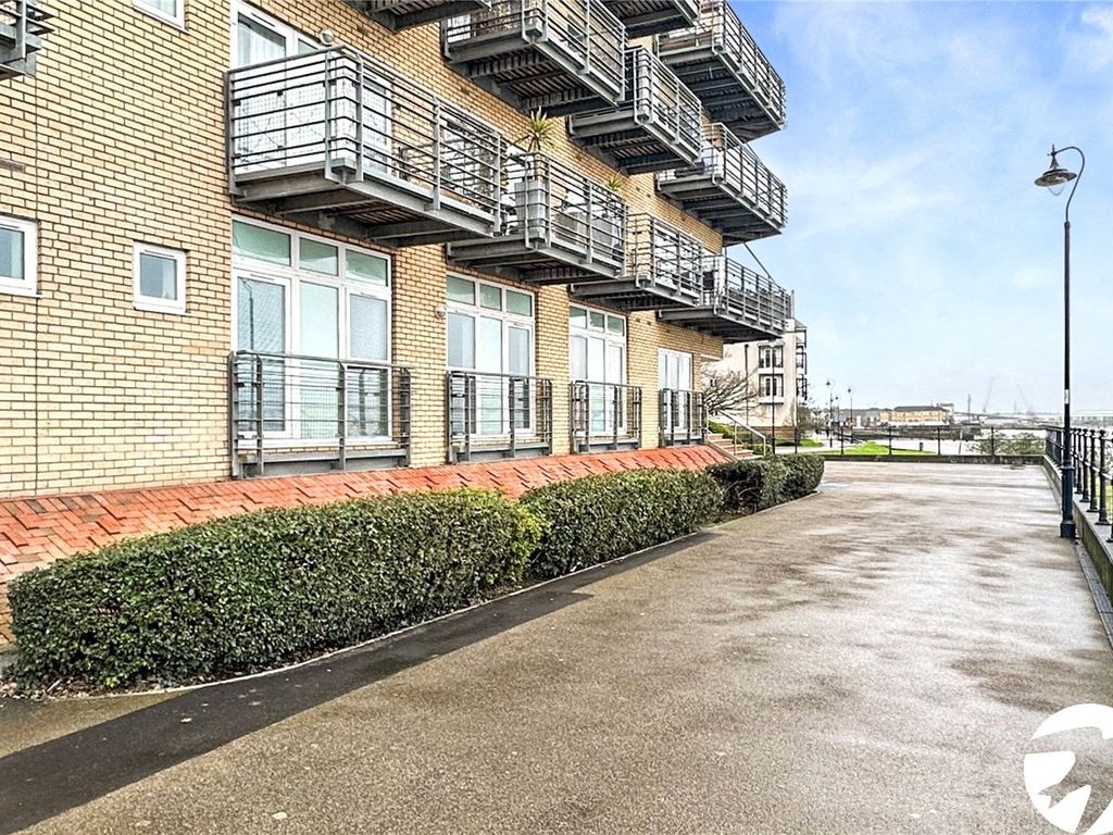 2 bed flat for sale in Lightermans Way, Greenhithe, Kent DA9 Zoopla