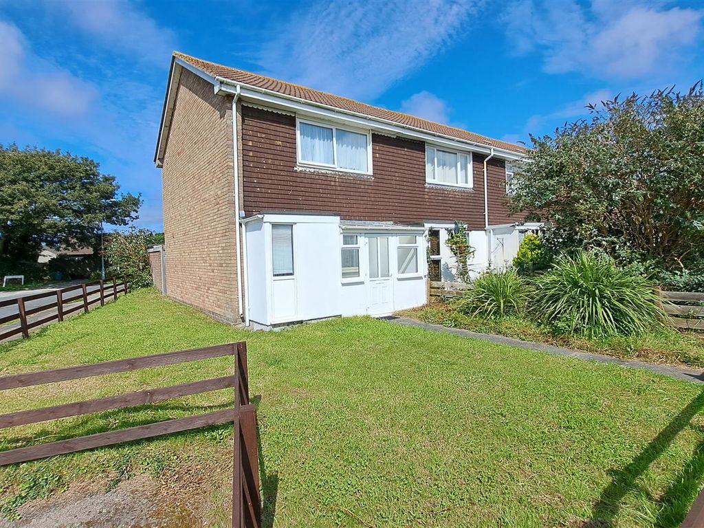 2 bed end terrace house for sale in Pengeron Avenue, Tolvaddon