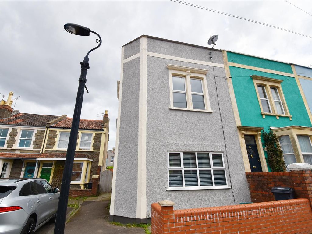 2 bed end terrace house to rent in Balmain Street, Bristol BS4, £1,500
