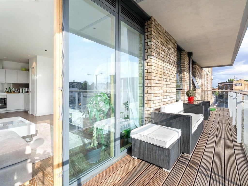 2 bed flat to rent in Alderside Apartments, Queens Park Place, 35