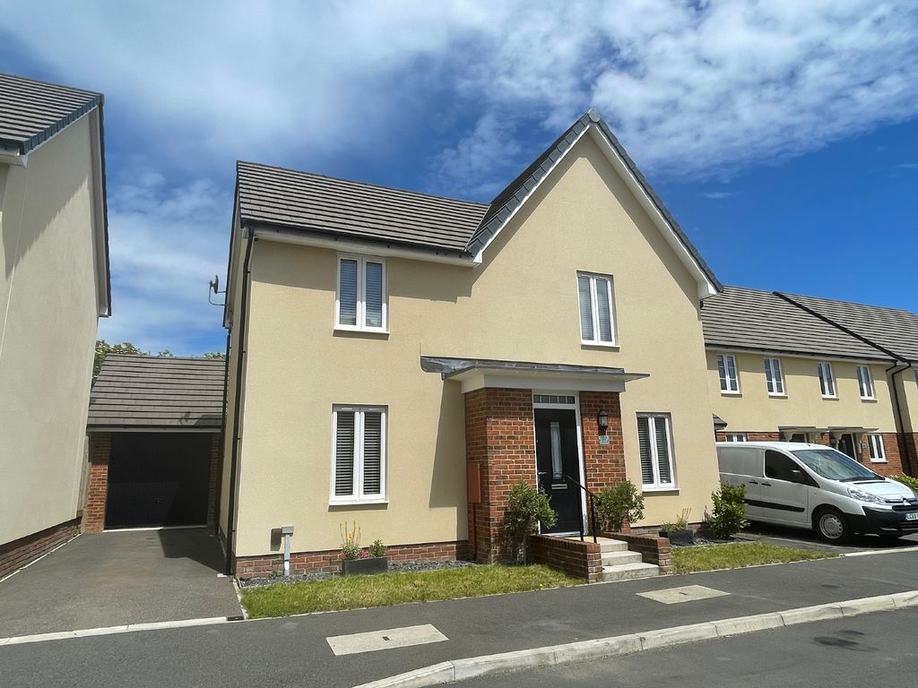 4 bed detached house for sale in Kerswell Close, Ivybridge PL21 Zoopla