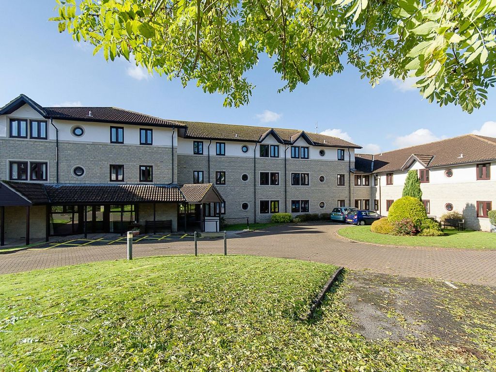 1 bed flat for sale in Woodborough Drive, North Somerset
