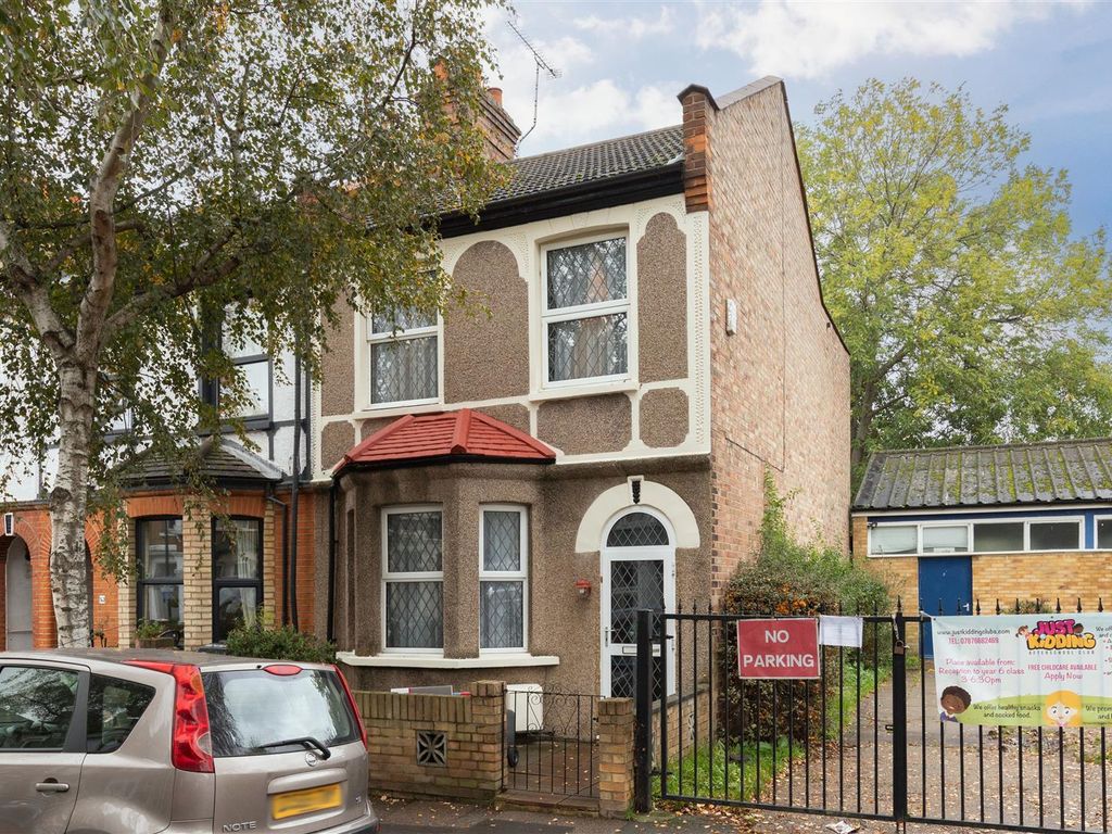 4 bed end terrace house for sale in Brookscroft Road, London E17 Zoopla