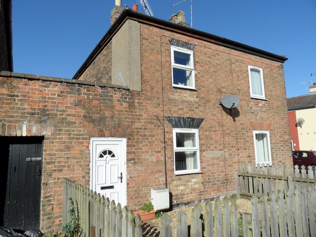 2 bed terraced house for sale in Custom House Street, Sutton Bridge, Spalding, Lincolnshire PE12