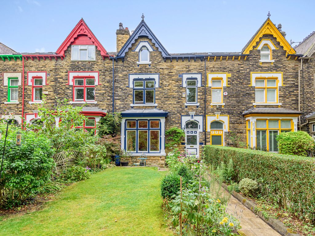 6 bed terraced house for sale in Oak Road, Potternewton, Leeds LS7 Zoopla