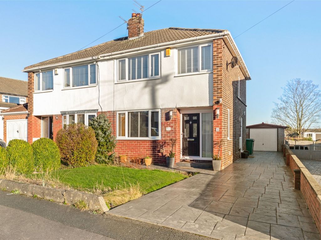 3 bed semidetached house for sale in Brookside, Hemsworth WF9, £