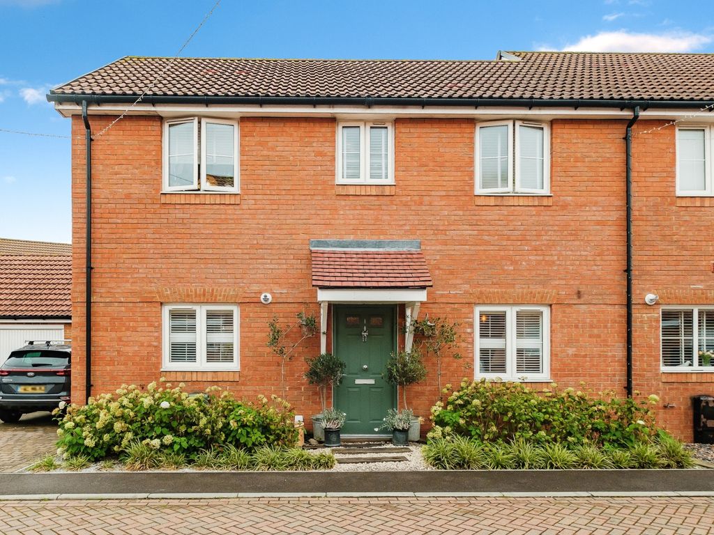3 bed end terrace house for sale in Locks Way, Yapton BN18, £375,000