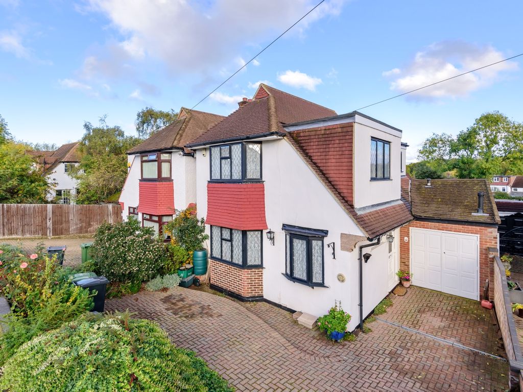 4 bed linkdetached house for sale in Ashdale Road, London SE12 Zoopla