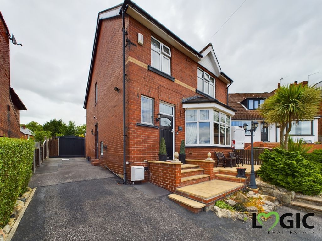 4 bed detached house for sale in Churchfield Lane, Castleford, West Yorkshire WF10, £350,000