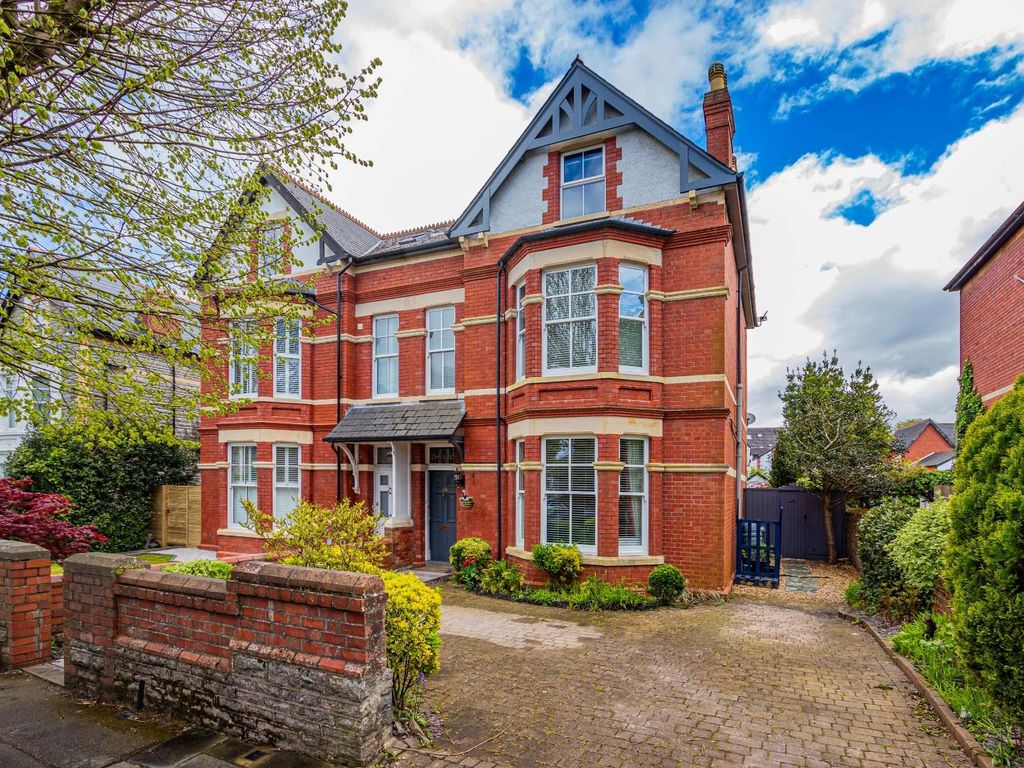 5 bed semidetached house for sale in Stanwell Road, Penarth CF64, £