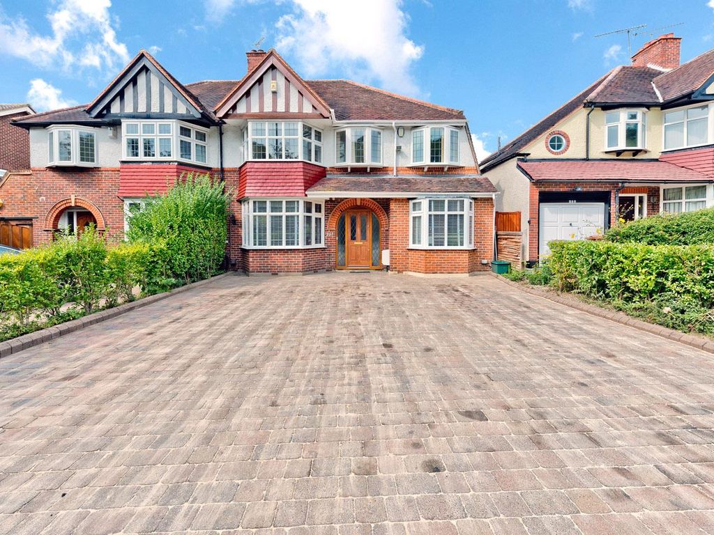 5 bed semidetached house for sale in London Road, Ewell, Epsom KT17