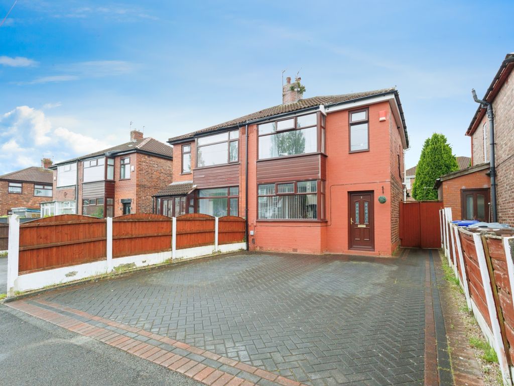 3 bed semidetached house for sale in Manton Avenue, Manchester M9, £
