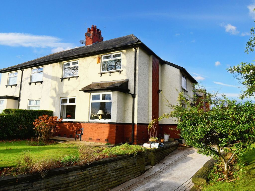 4 bed semidetached house for sale in Eccles Old Road, Salford M6, £