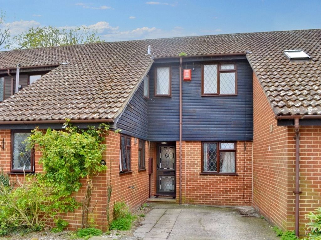 3 bed terraced house for sale in Park End, Newbury, West Berkshire RG14