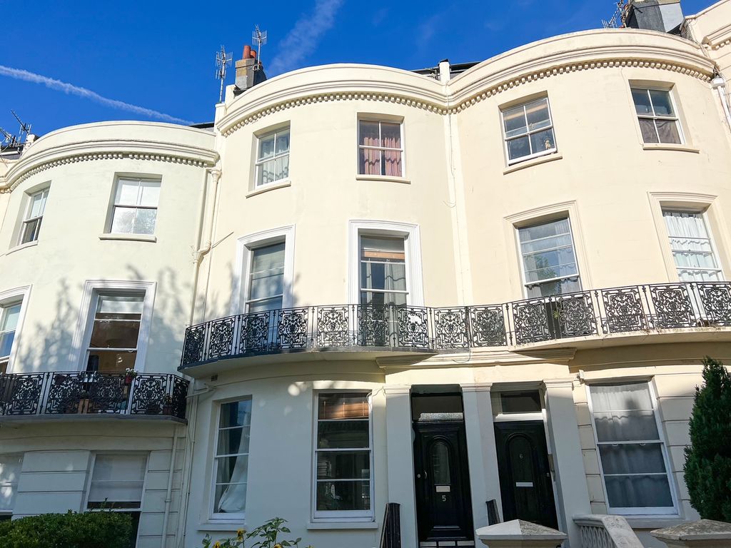 2 bed flat for sale in Brunswick Road, Hove BN3 Zoopla