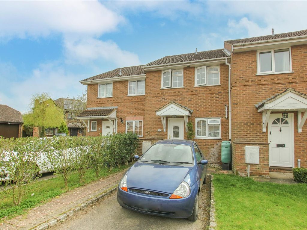 2 bed terraced house for sale in Kingfisher Way, Bicester OX26 Zoopla