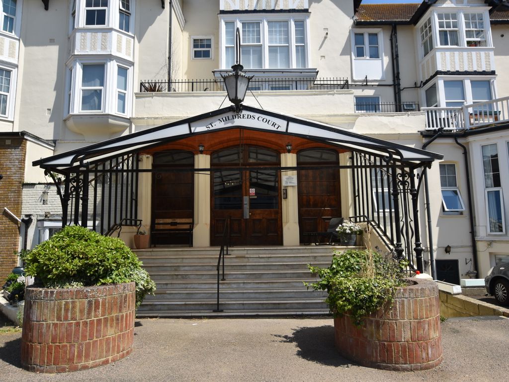 1 bed flat to rent in Beach Road, WestgateOnSea CT8 Zoopla