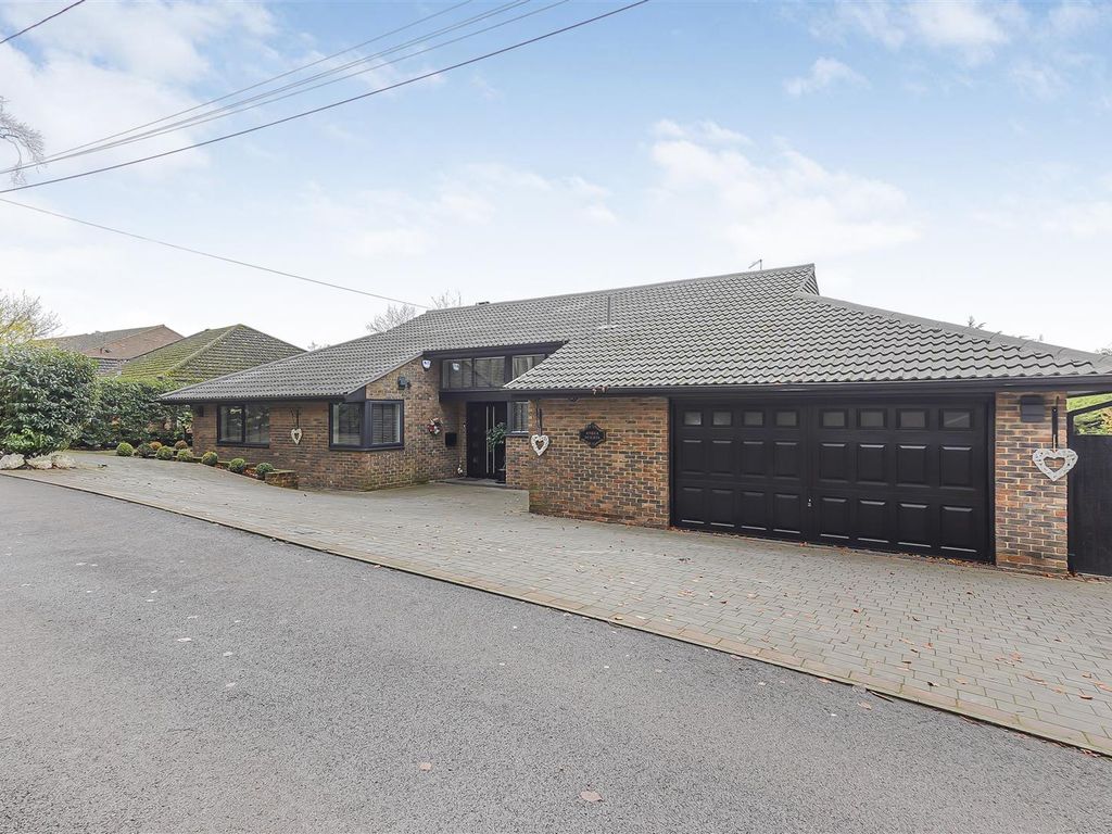 7 bed property for sale in Spekes Road, Hempstead, Gillingham ME7 Zoopla