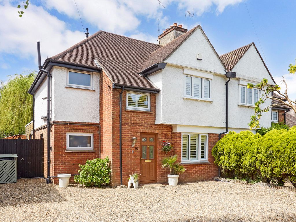 3 bed semidetached house for sale in London Road, Riverhead, Sevenoaks