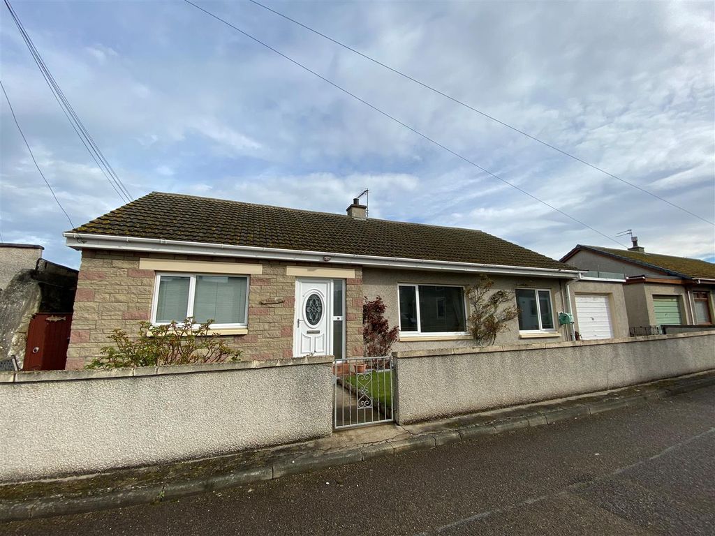 3 bed detached bungalow for sale in John Street, Lossiemouth IV31 Zoopla