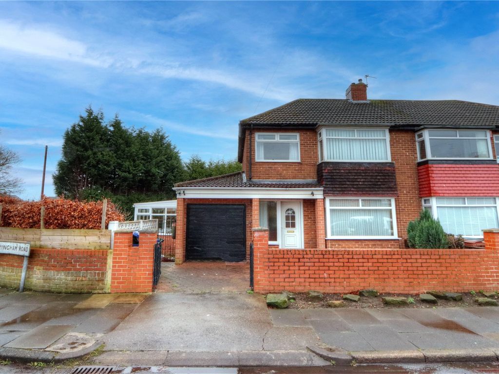 3 bed semidetached house for sale in Sandringham Road, East Denton