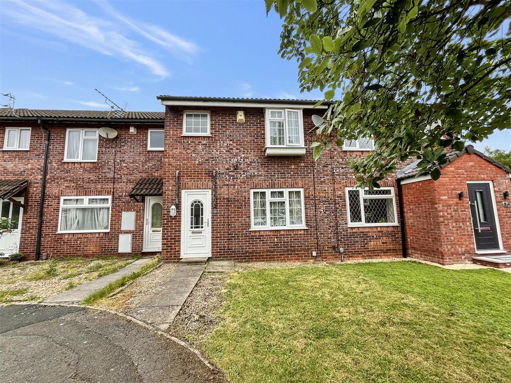 3 bed terraced house for sale in Allington Drive, Barrs Court, Bristol