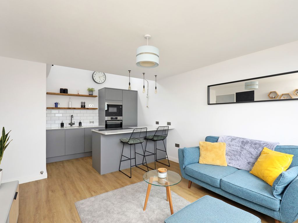 1 bed flat for sale in London Road, Twickenham TW1 Zoopla