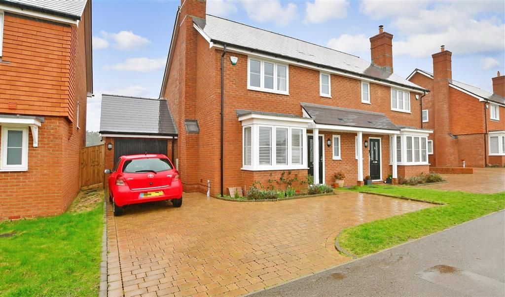 3 bed semidetached house for sale in The List, Littlebourne