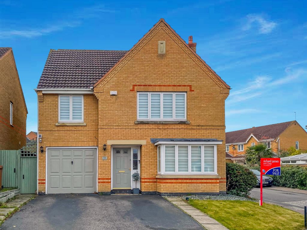 4 bed detached house to rent in Pershore Close, Wellingborough NN8, £