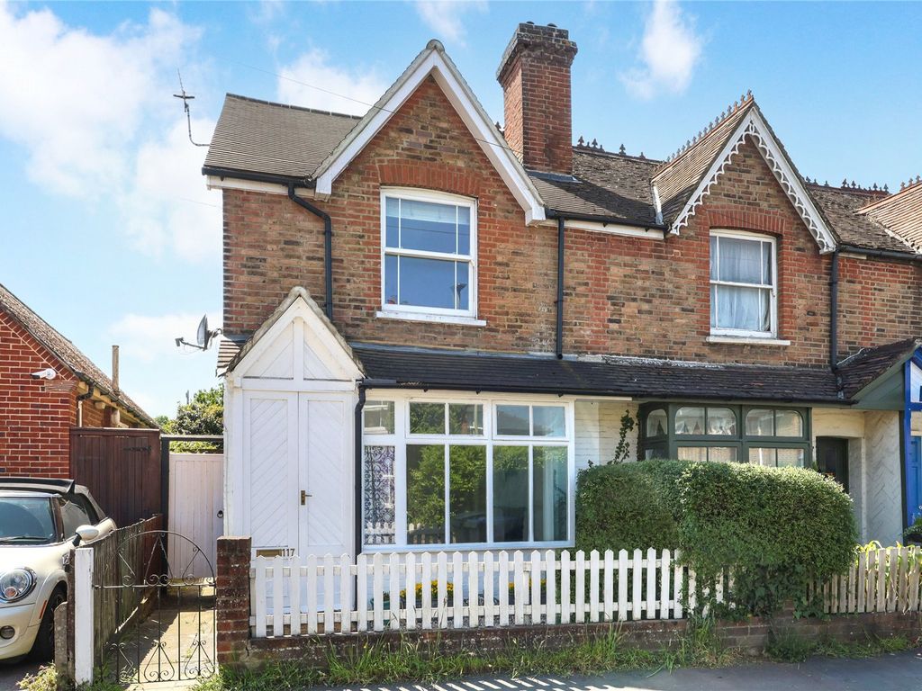 3 bed end terrace house for sale in Anyards Road, Cobham, Surrey KT11