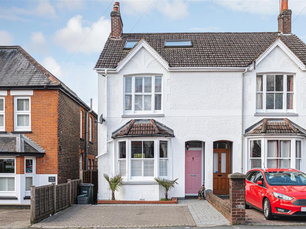 4 bed semidetached house for sale in St. Johns Road, Redhill RH1 Zoopla