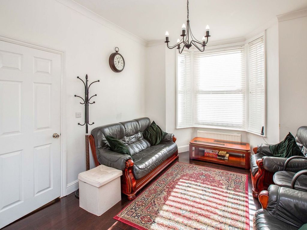 5 bed terraced house for sale in Grosvenor Road, London E7, £675,000