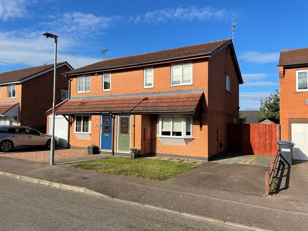 3 bed semidetached house to rent in Geveze Way, Broughton Astley