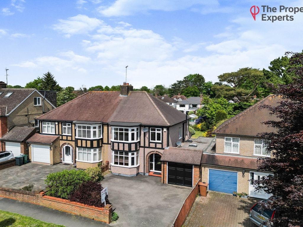 3 bed semidetached house for sale in Baldwins Lane, Croxley Green WD3