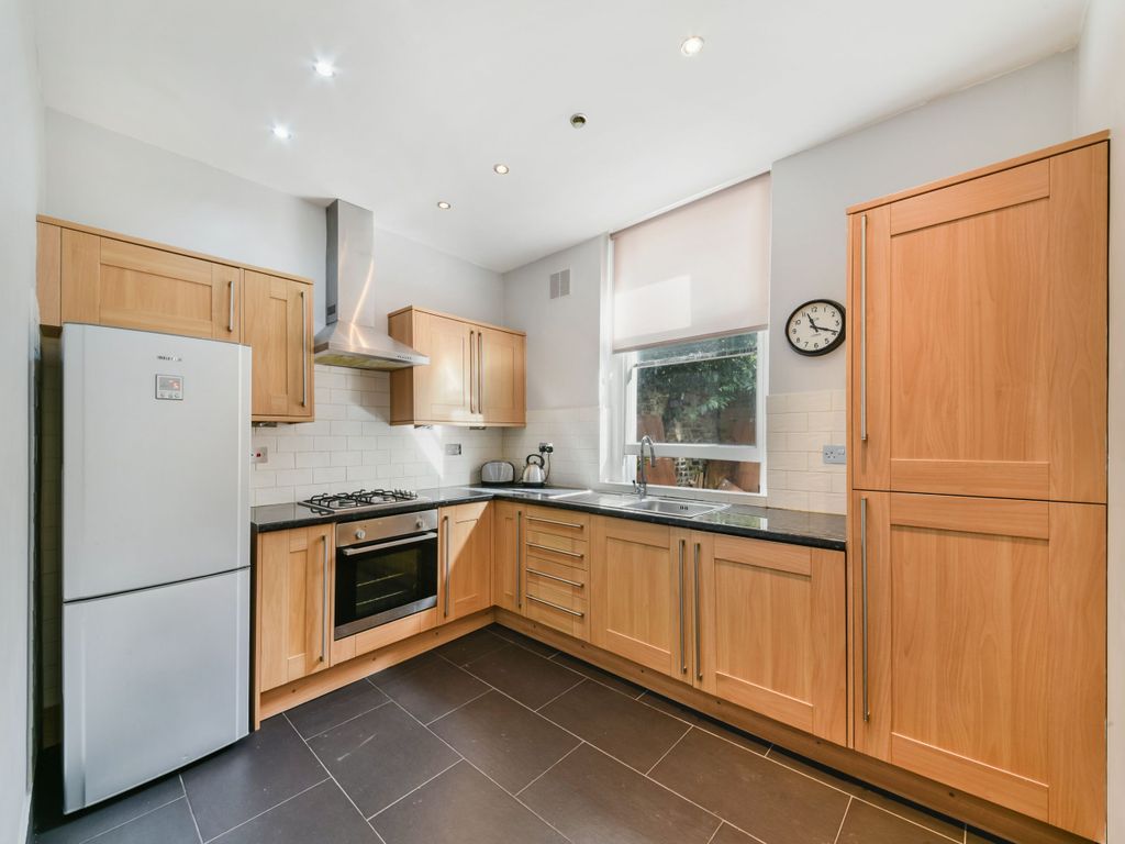 Smithy Street, London E1  