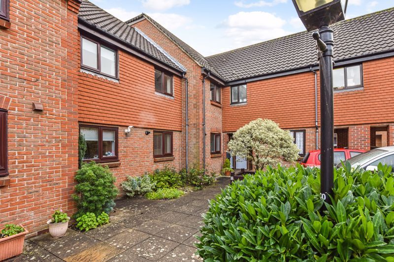 4 bed property for sale in Walk, Chichester PO19 Zoopla