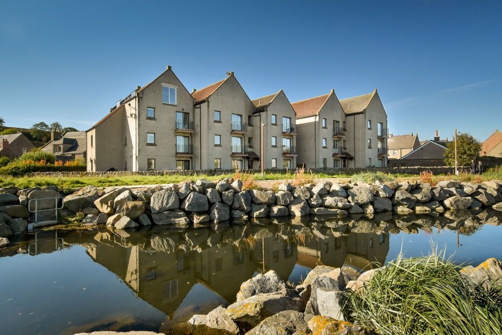 3 bed flat to rent in Arbuthnott Court, Stonehaven, Aberdeenshire AB39