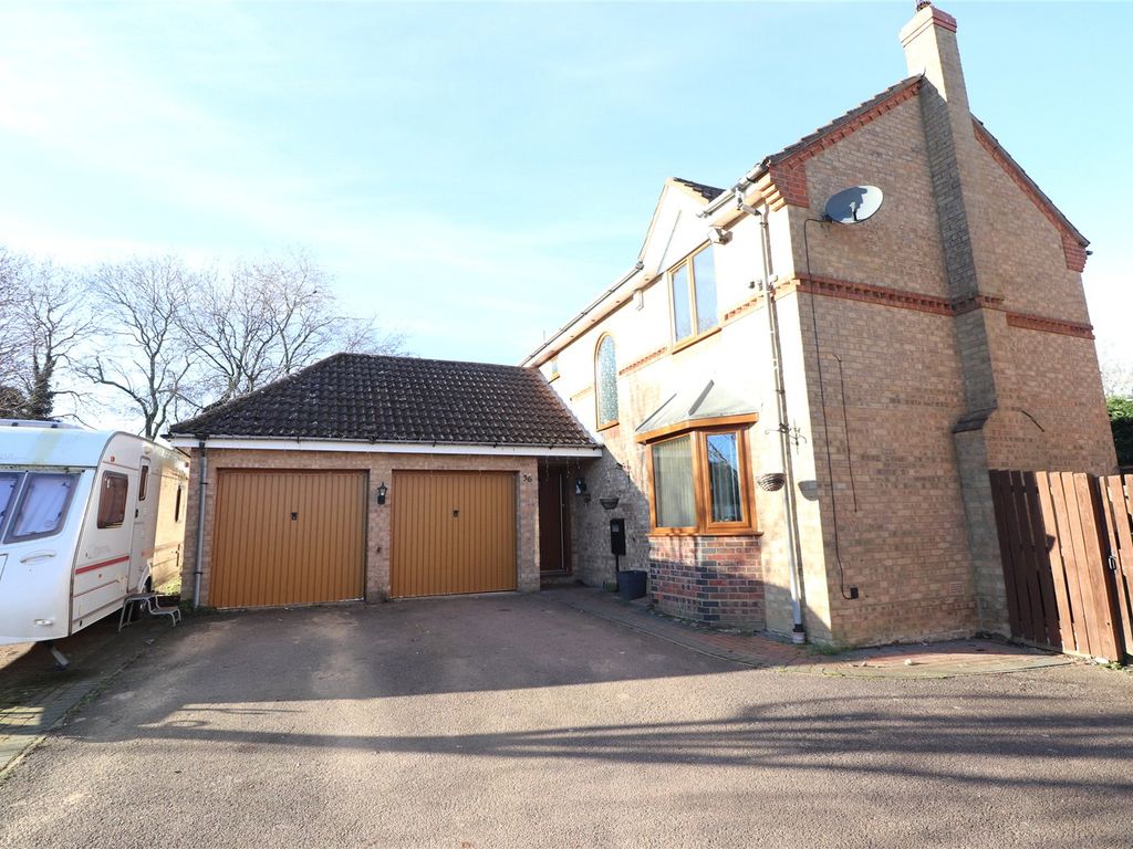 4 bed detached house for sale in Shackleton Drive, Daventry