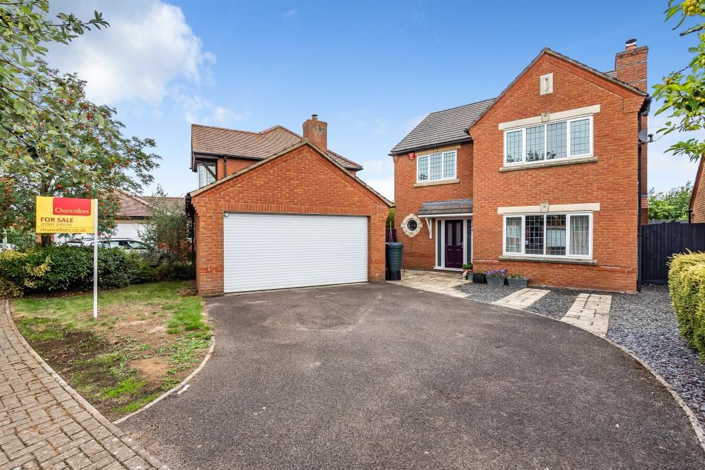 4 bed detached house for sale in Bure Park, Bicester, Oxfordshire OX26