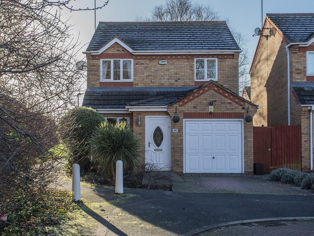 3 bed detached house for sale in Lyvelly Gardens, Central, Peterborough