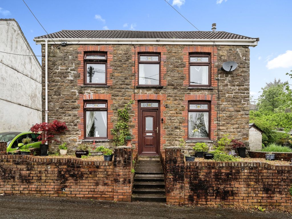 4 bed detached house for sale in New Road, Cilfrew SA10 Zoopla